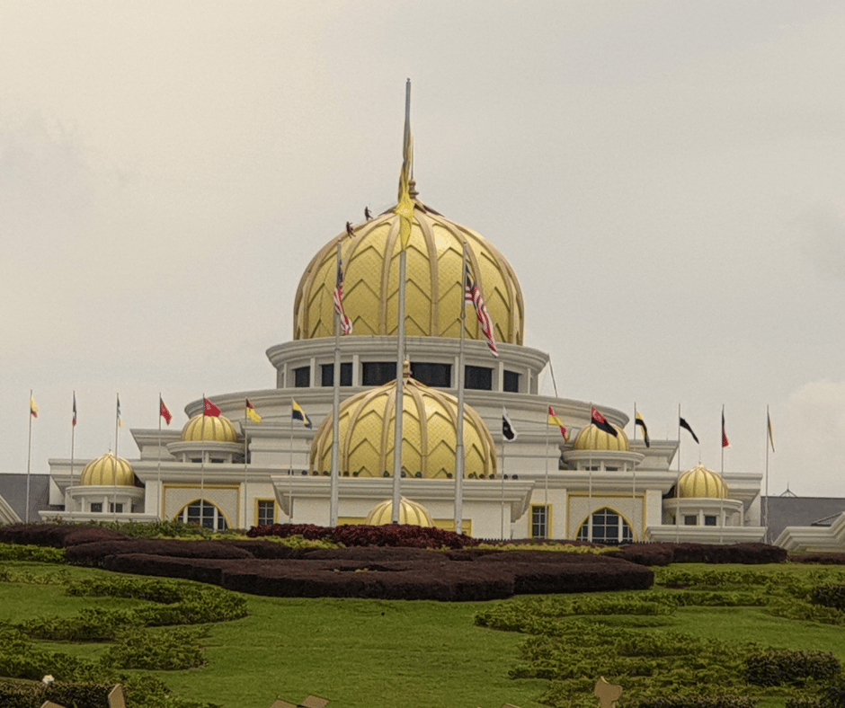  Istana Negara